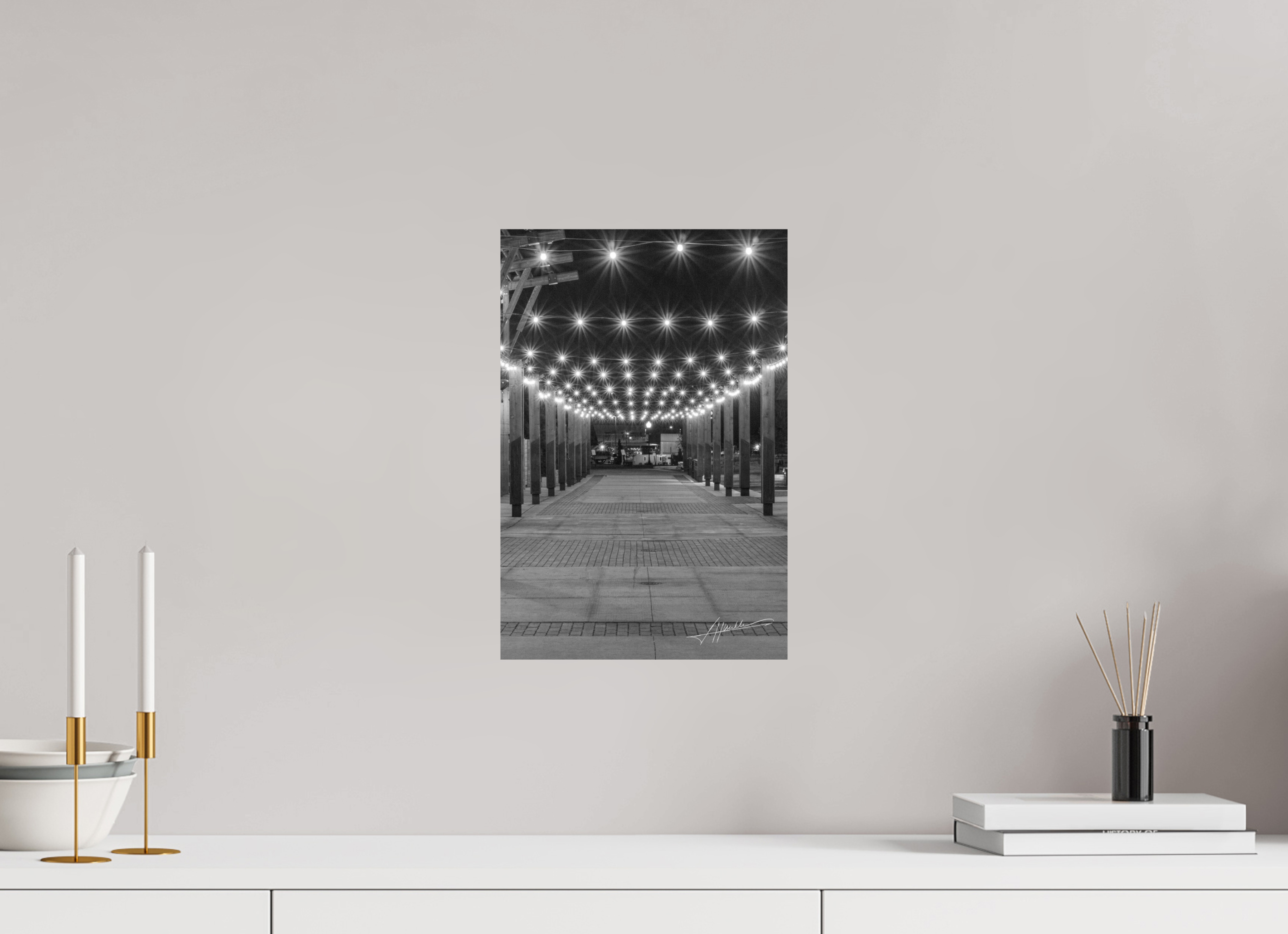 10 x 15″, Photo Print On Ilford Baryta Paper Guiding Lights