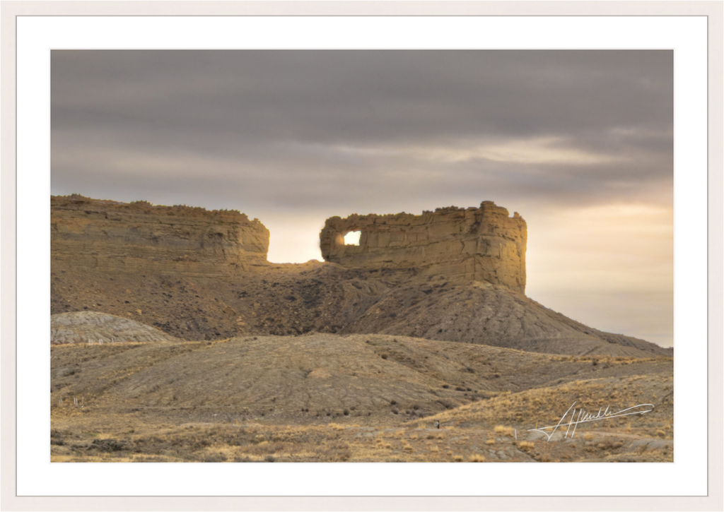 Main image Sun on the Buttes