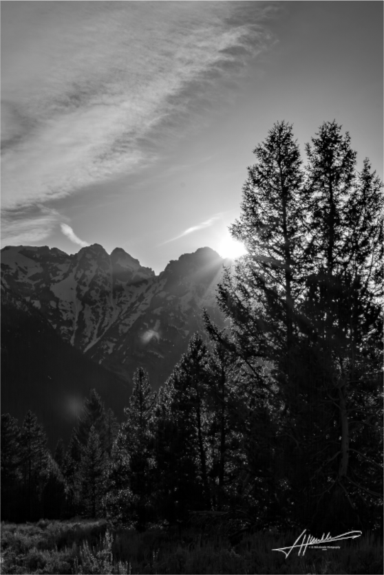 Main image B/W Peaks