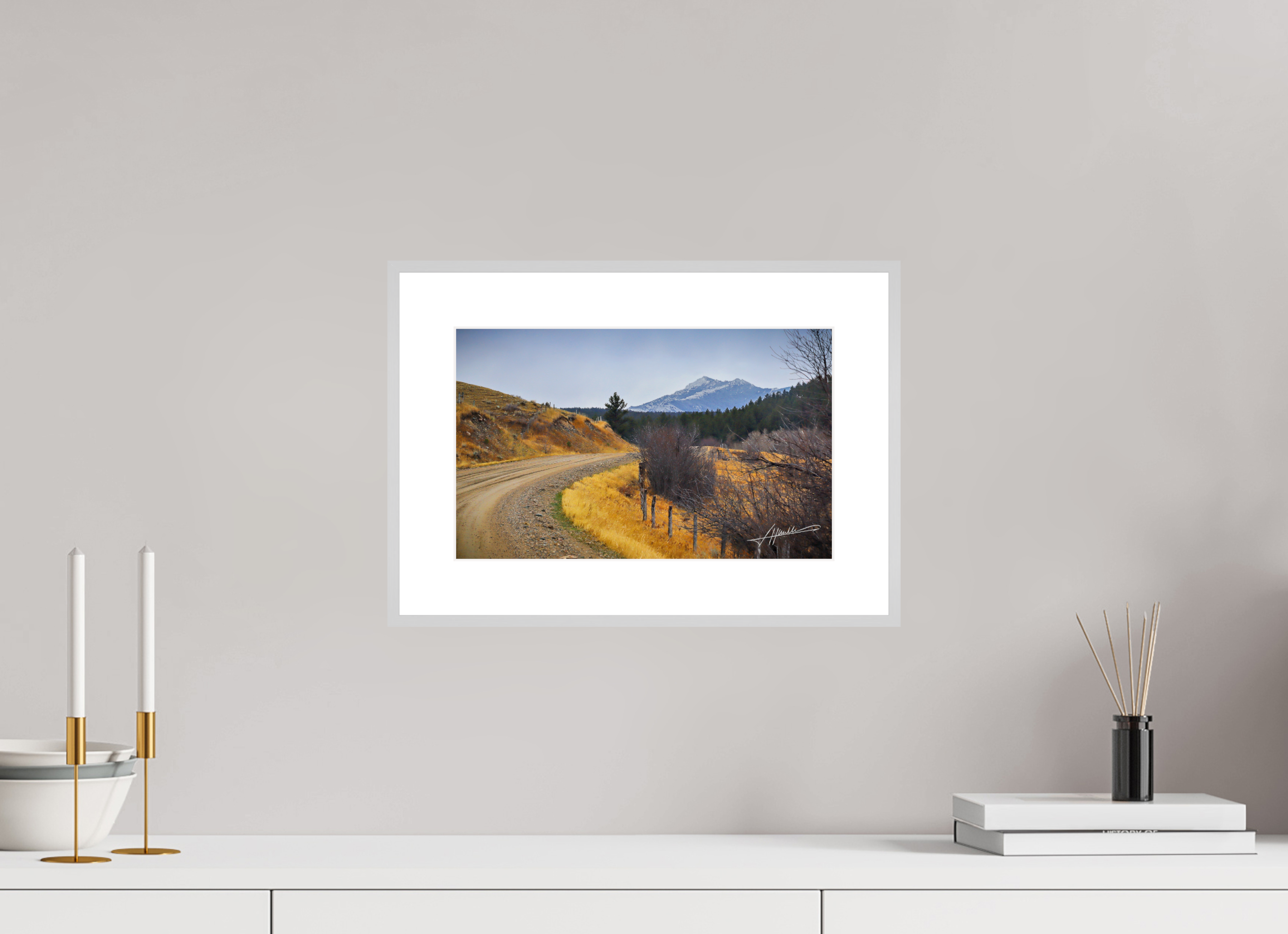 13 x 8″, Changeable Magnetic Frame The Road to Adventure