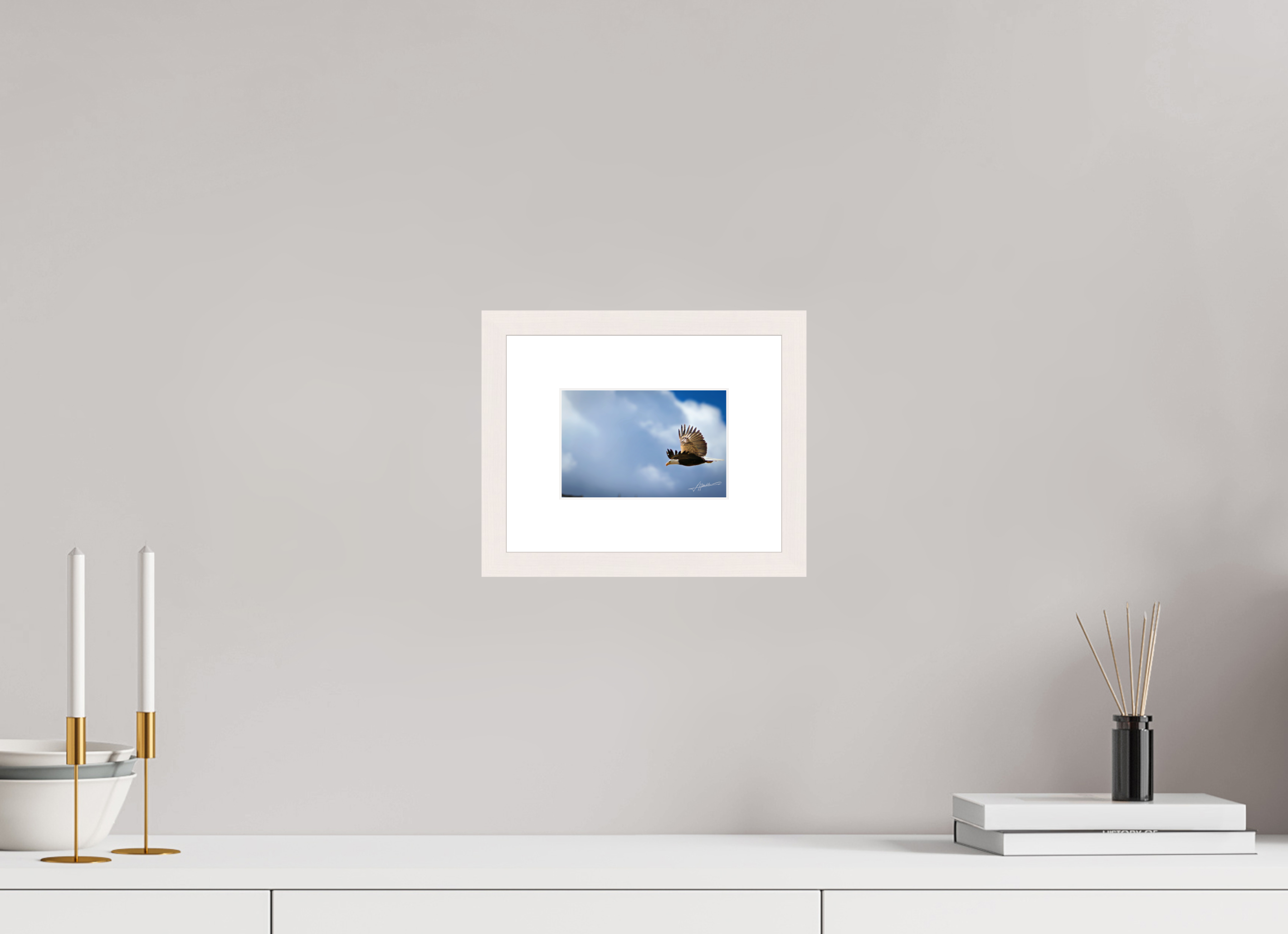 6 x 4″, Solid Wood Frame with Passe-partout Bald Eagle Flying