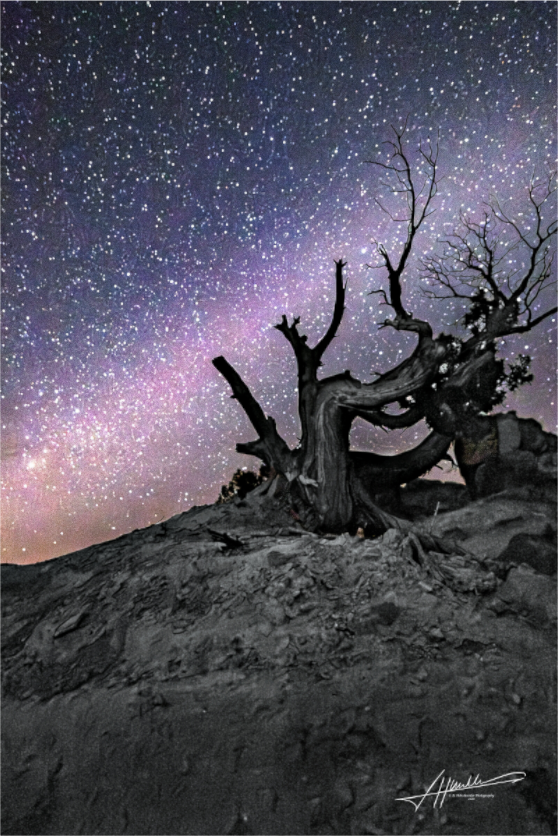 Main image Reaching the Milky Way