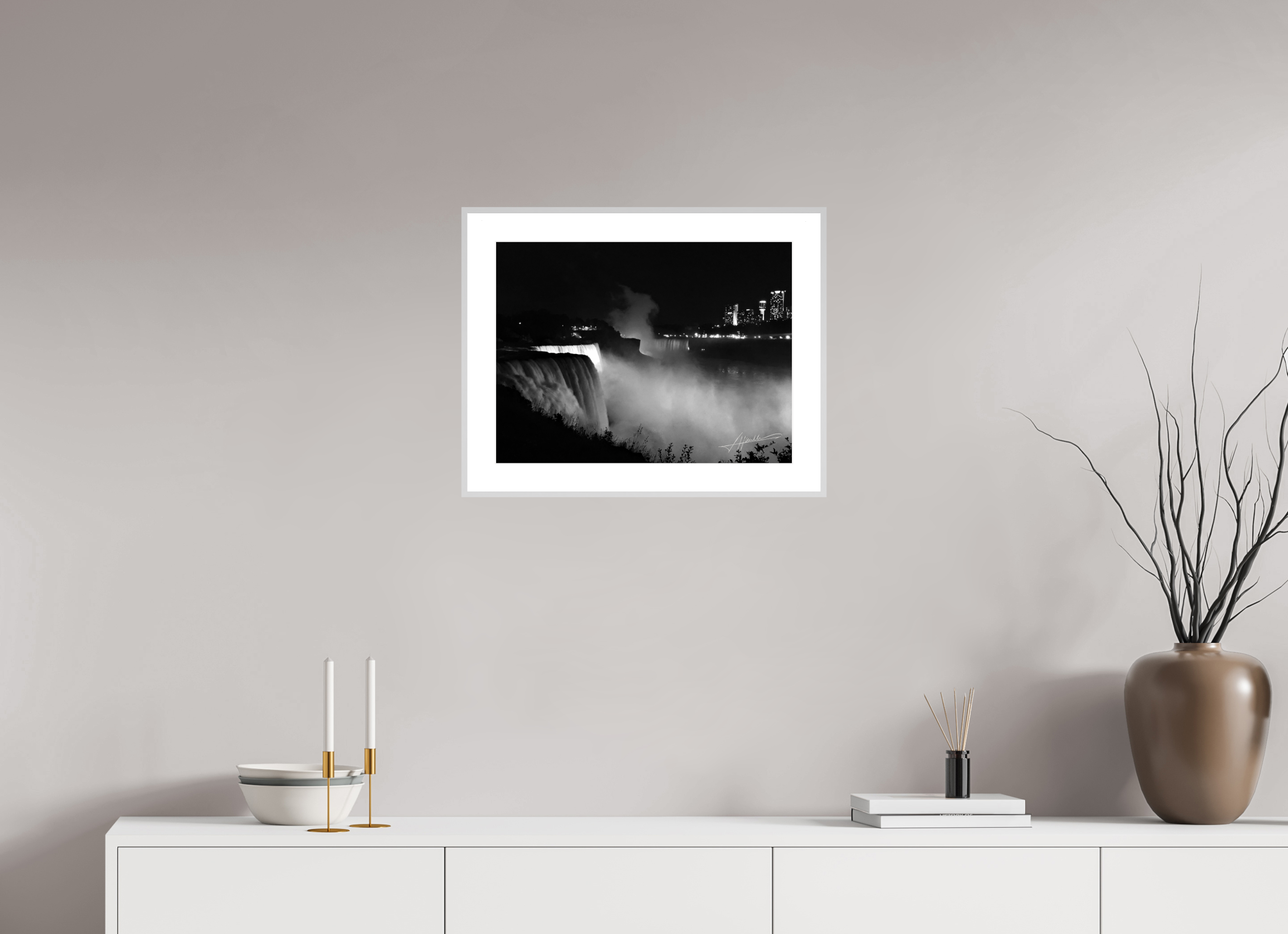 20 x 15″, Changeable Magnetic Frame A Night at Niagara