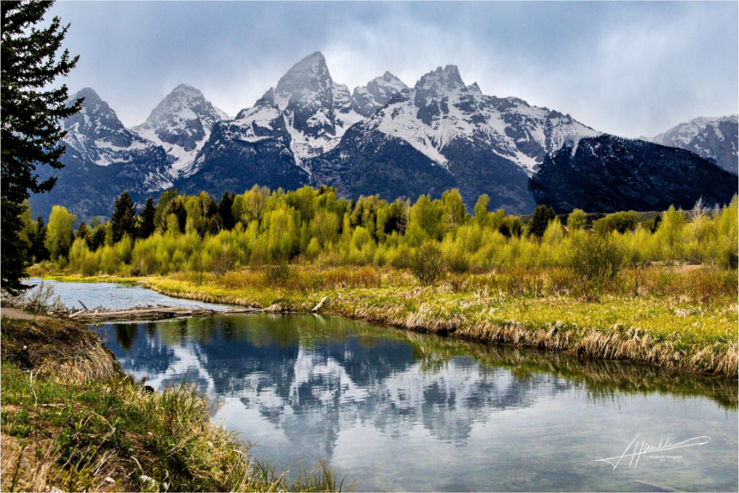 Main image Reflecting Peaks