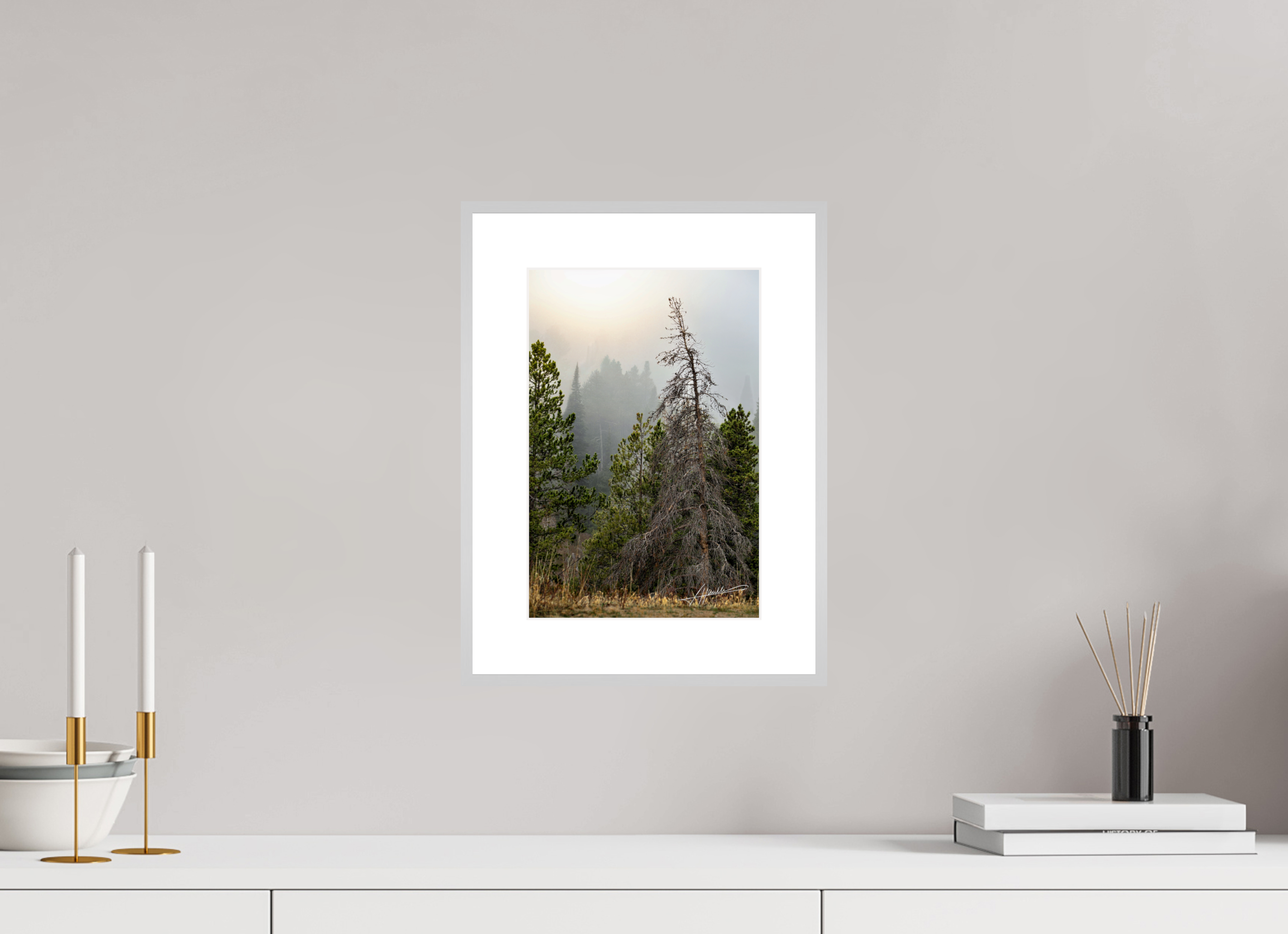 8 x 12″, Changeable Magnetic Frame The Lifting Fog
