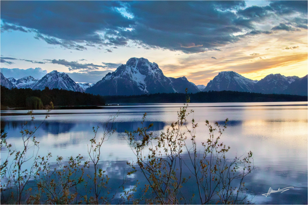 Main image Sunset on Jackson Lake