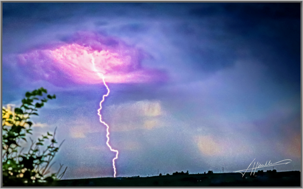 Main image Lightning Strike