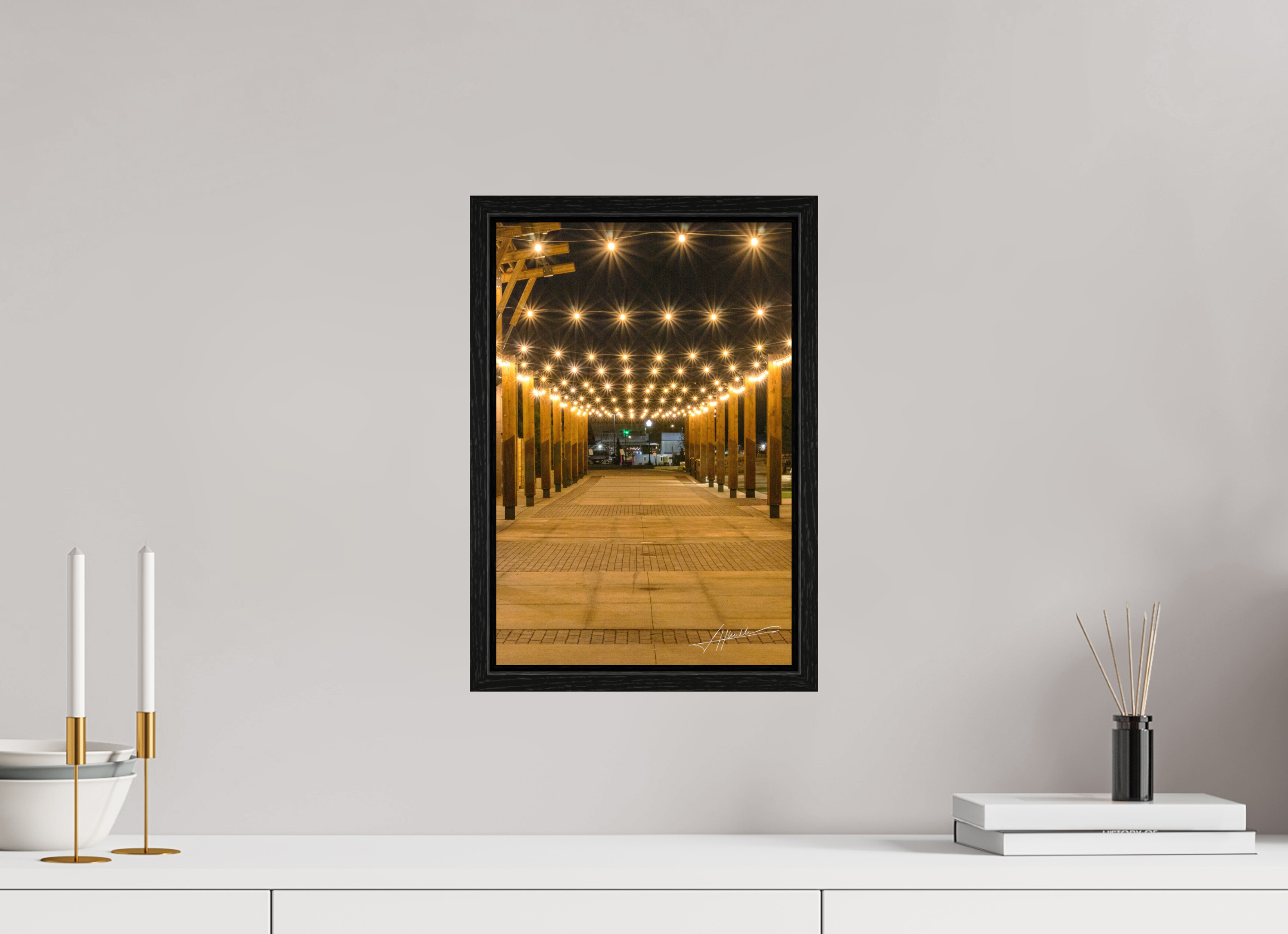10 x 15″, Floater Frame Guiding Lights
